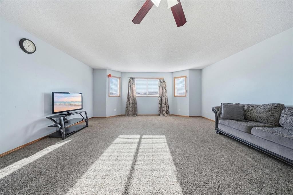 218 Tarawood Place Ne, Calgary, AB - Indoor
