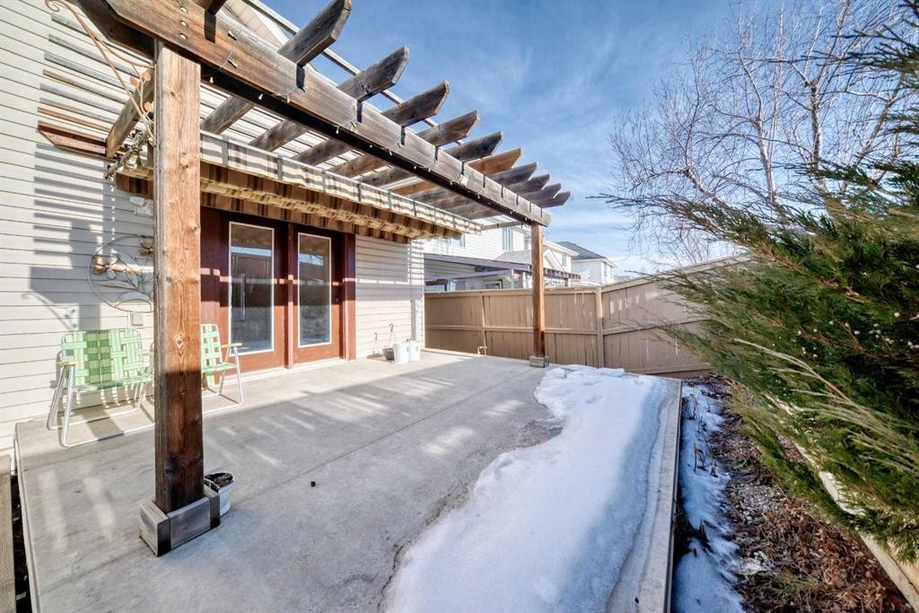 110 Somerglen Road Sw, Calgary, AB - Outdoor