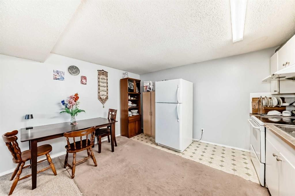 7160 Temple Drive Ne, Calgary, AB - Indoor