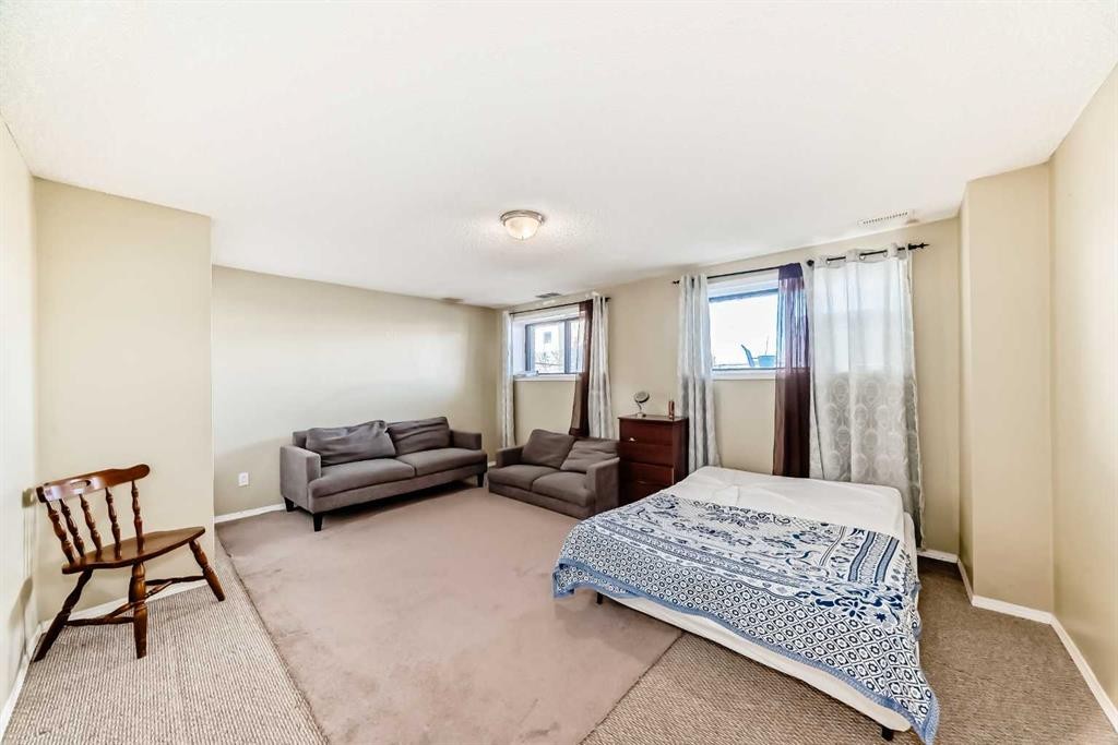 7160 Temple Drive Ne, Calgary, AB - Indoor Photo Showing Bedroom