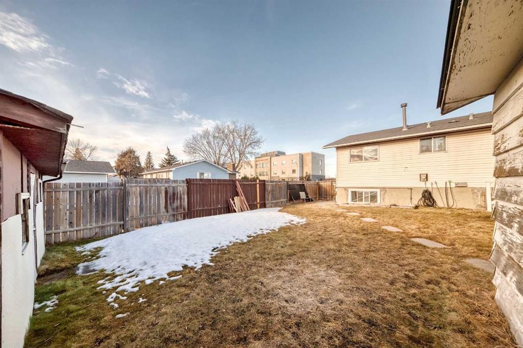 7160 Temple Drive Ne, Calgary, AB - Outdoor With Exterior