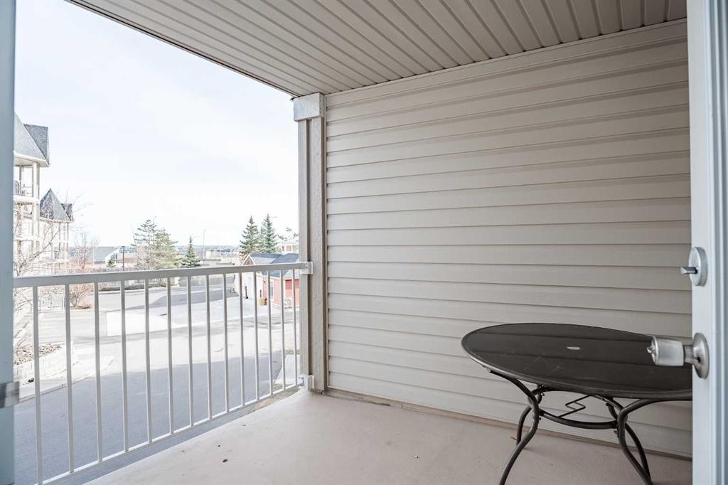 122 Panamount Drive Nw, Calgary, AB - Outdoor With Exterior