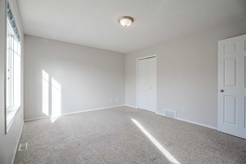 122 Panamount Drive Nw, Calgary, AB - Indoor Photo Showing Other Room