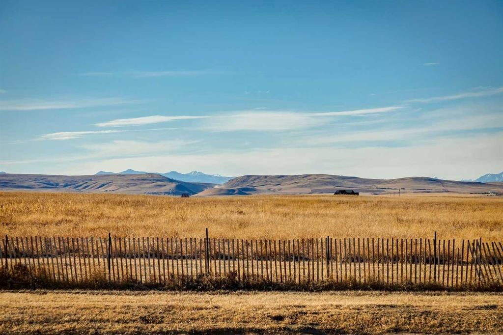 1909 29 Avenue, Nanton, AB - Outdoor With View