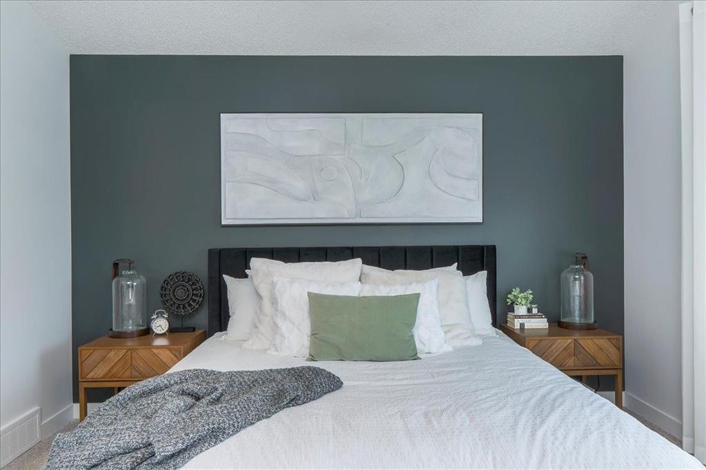 540 Legacy Circle Se, Calgary, AB - Indoor Photo Showing Bedroom