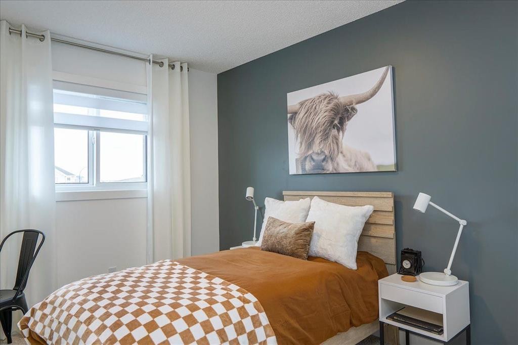 540 Legacy Circle Se, Calgary, AB - Indoor Photo Showing Bedroom