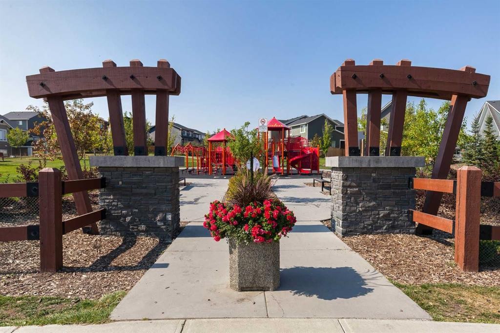 367 Fireside Place, Cochrane, AB - Outdoor