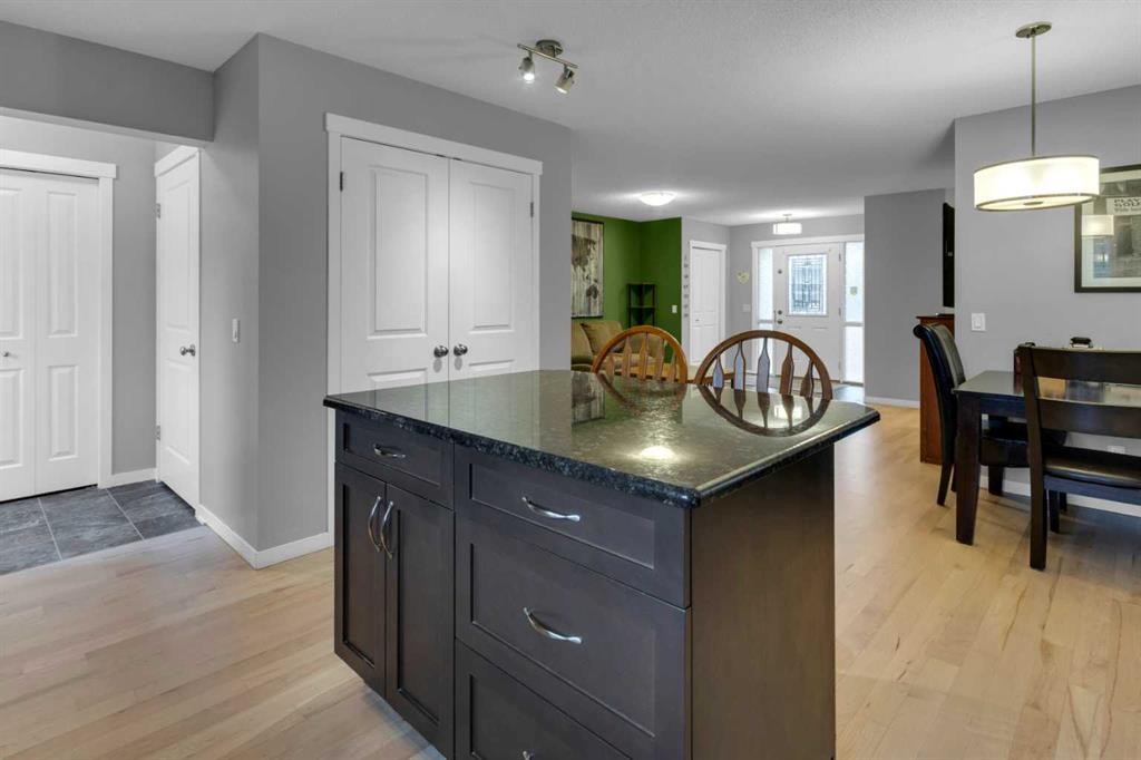 367 Fireside Place, Cochrane, AB - Indoor Photo Showing Dining Room