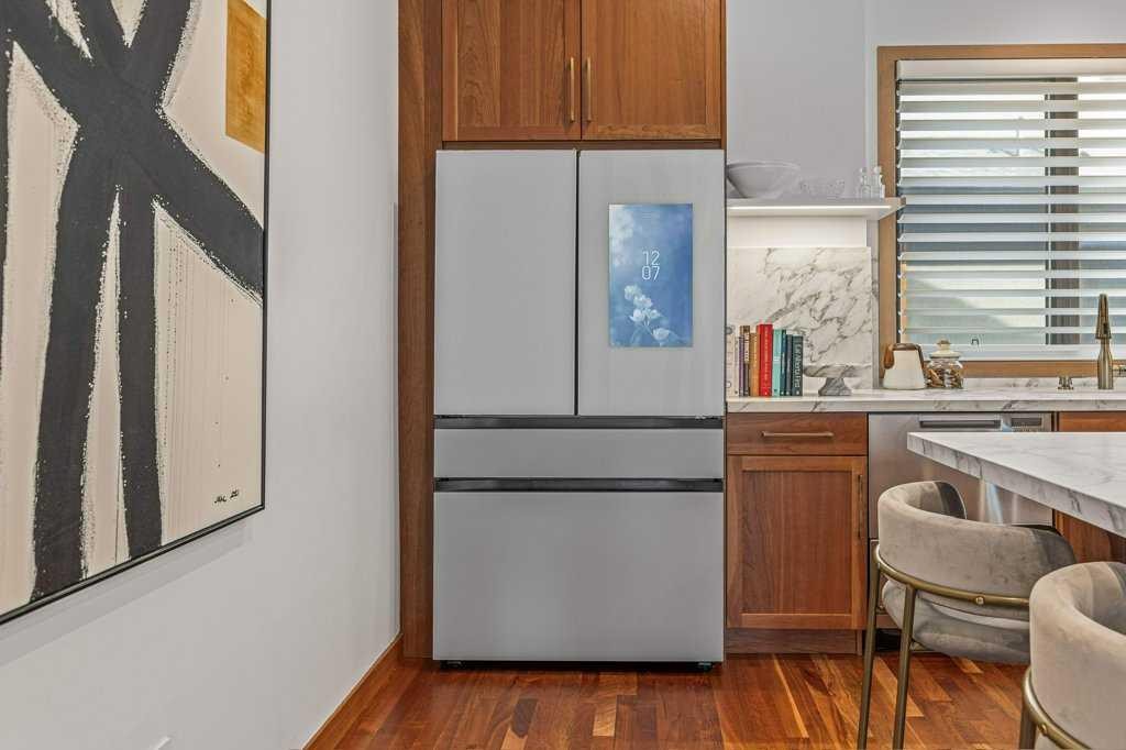 4-511 6Th Avenue, Canmore, AB - Indoor Photo Showing Other Room