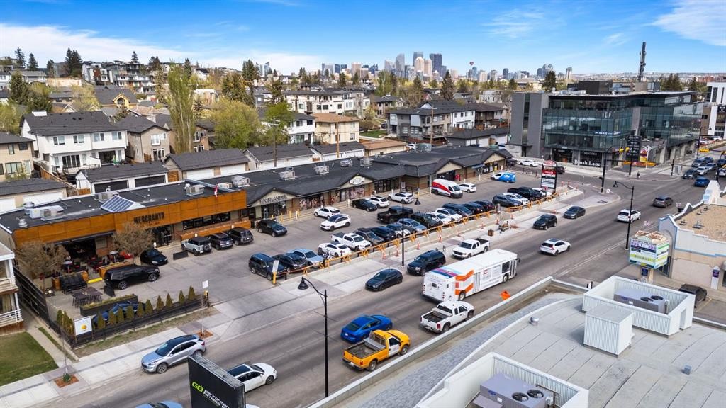 2125 36 Avenue Sw, Calgary, AB - Outdoor With View