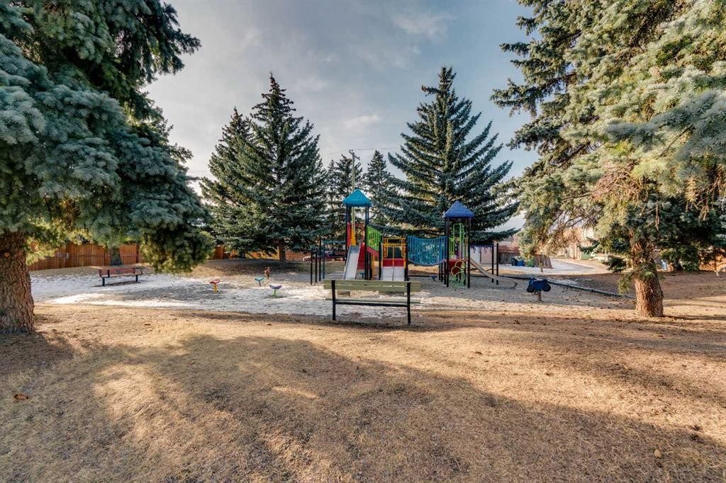 3404 35 Avenue Se, Calgary, AB - Outdoor