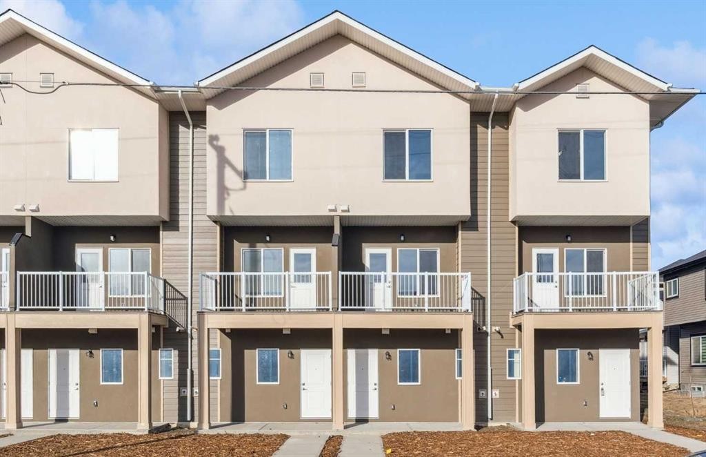 204-95 Saddlecrest Circle Ne, Calgary, AB - Outdoor With Facade