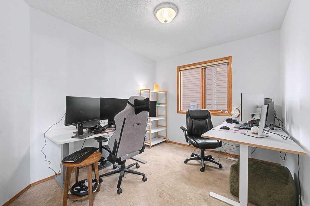 105 Citadel Crest Park Nw, Calgary, AB - Indoor Photo Showing Office