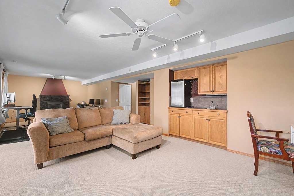 105 Citadel Crest Park Nw, Calgary, AB - Indoor