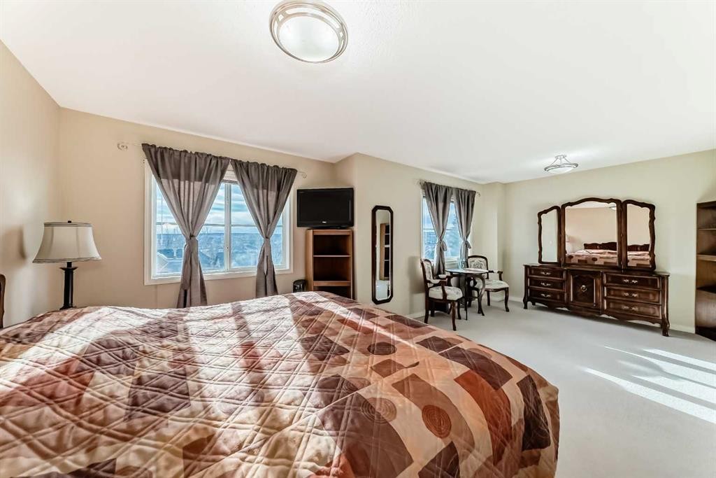 116 Hidden Creek Rise Nw, Calgary, AB - Indoor Photo Showing Bedroom