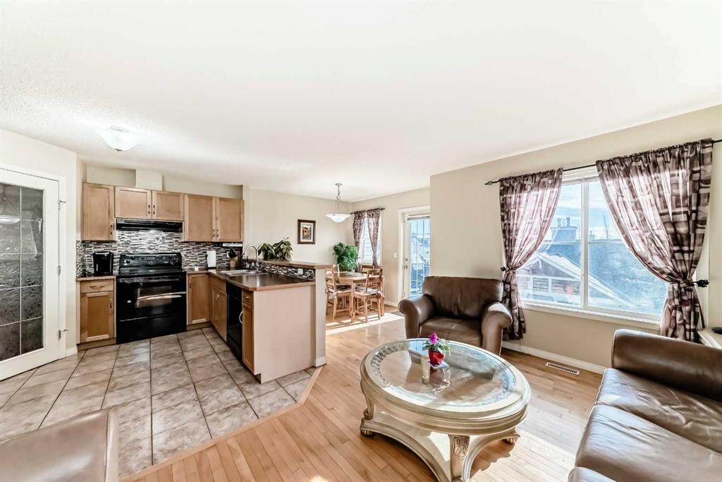 116 Hidden Creek Rise Nw, Calgary, AB - Indoor