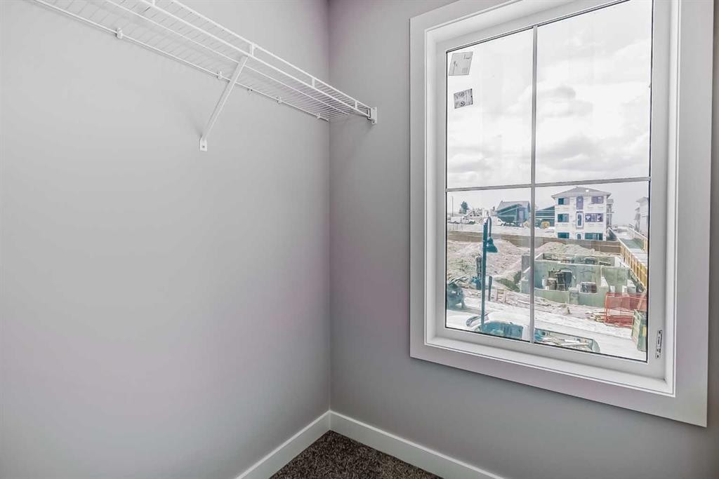 4 Topaz Place, Cochrane, AB - Indoor