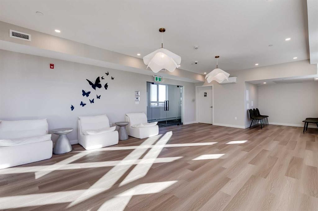 1414-520 Reynolds Avenue Sw, Airdrie, AB - Indoor Photo Showing Other Room