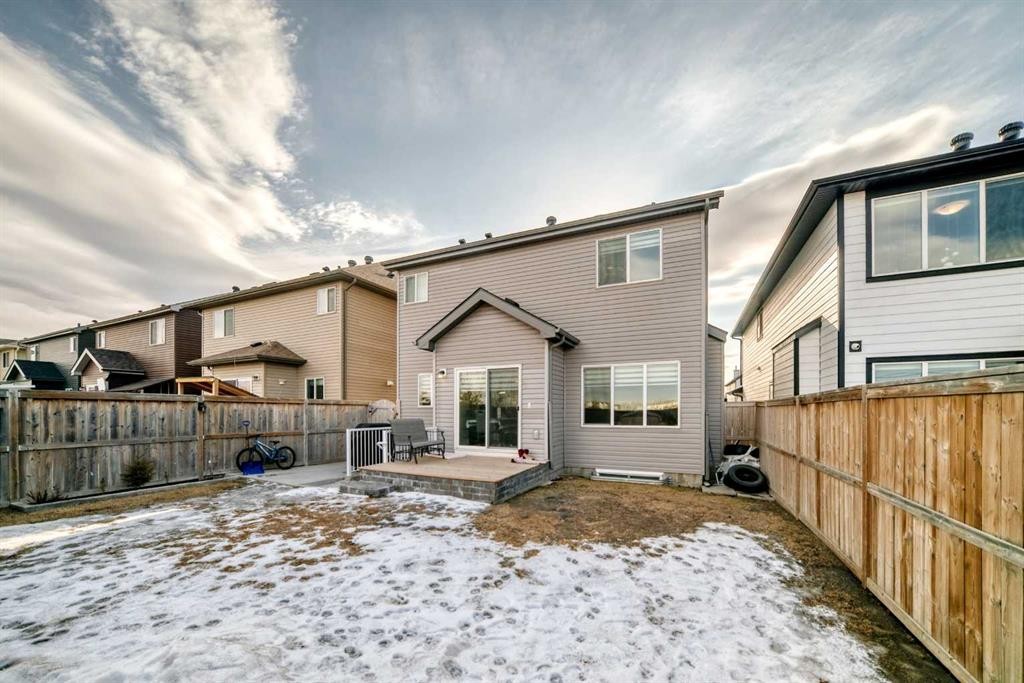 71 Martha'S Meadow Close Ne, Calgary, AB - Outdoor With Exterior