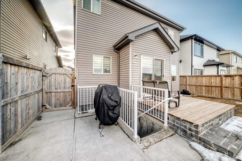 71 Martha'S Meadow Close Ne, Calgary, AB - Outdoor With Deck Patio Veranda With Exterior