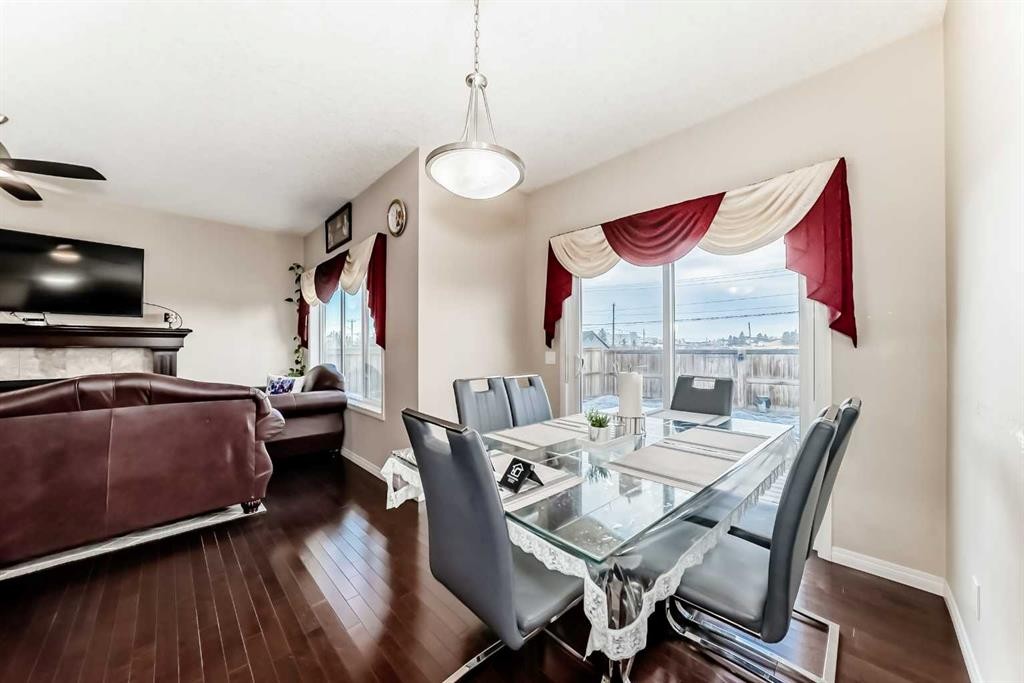 71 Martha'S Meadow Close Ne, Calgary, AB - Indoor Photo Showing Dining Room