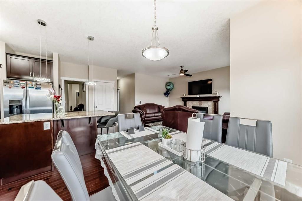 71 Martha'S Meadow Close Ne, Calgary, AB - Indoor Photo Showing Dining Room