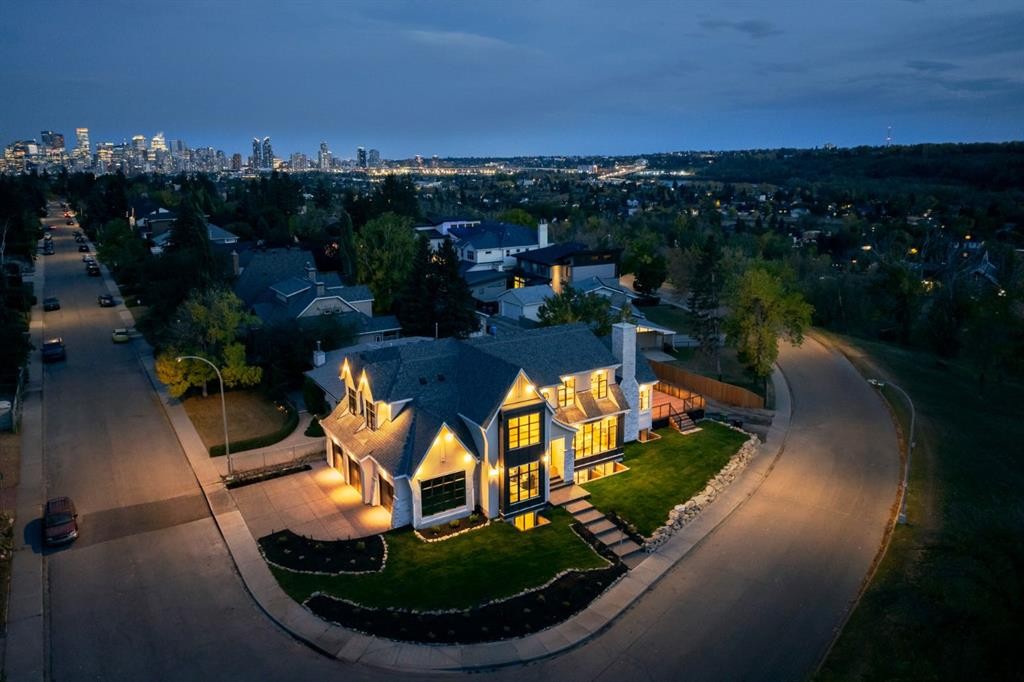 2920 Toronto Crescent Nw, Calgary, AB - Outdoor With View