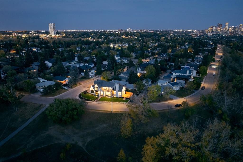 2920 Toronto Crescent Nw, Calgary, AB - Outdoor With View
