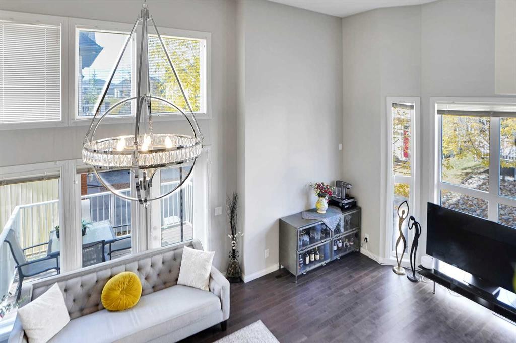 1511 Wentworth Villas Sw, Calgary, AB