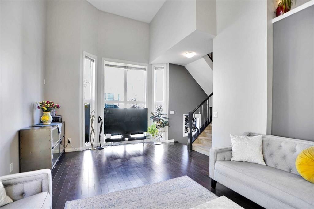 1511 Wentworth Villas Sw, Calgary, AB