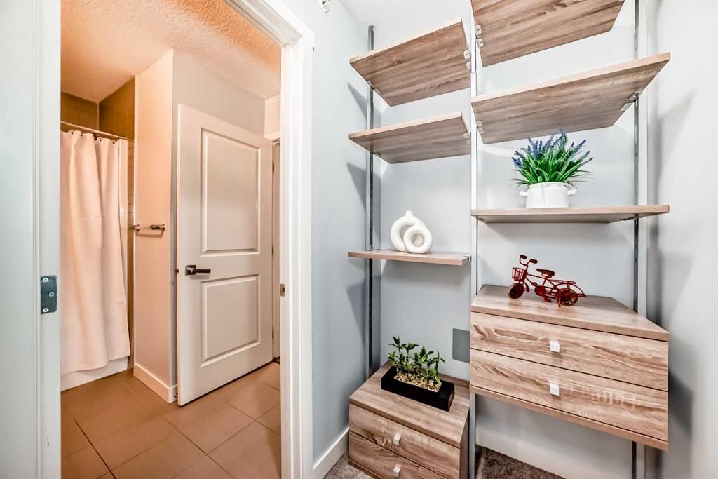 409-25 Auburn Meadows Avenue Se, Calgary, AB - Indoor Photo Showing Other Room