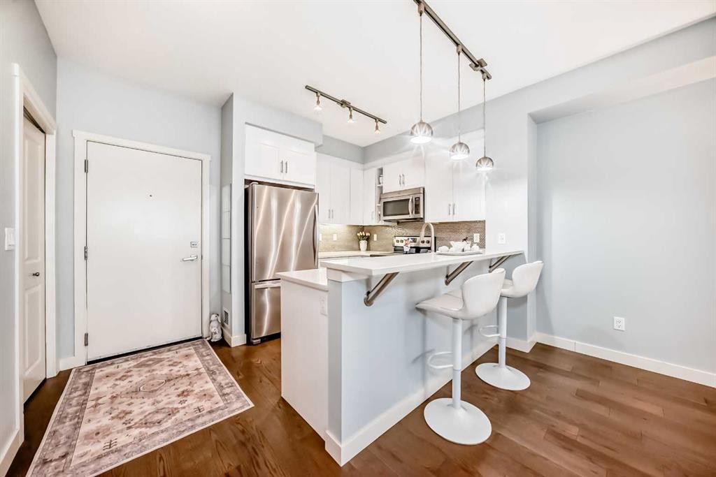 409-25 Auburn Meadows Avenue Se, Calgary, AB - Indoor Photo Showing Kitchen With Upgraded Kitchen
