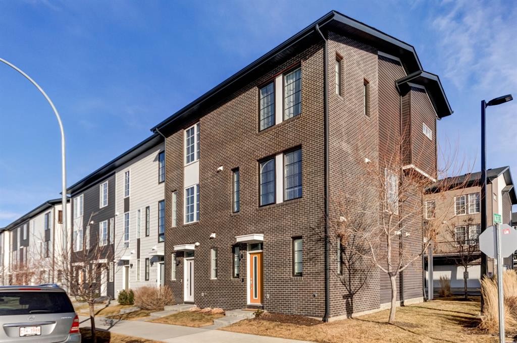 888 Walgrove Boulevard Se, Calgary, AB