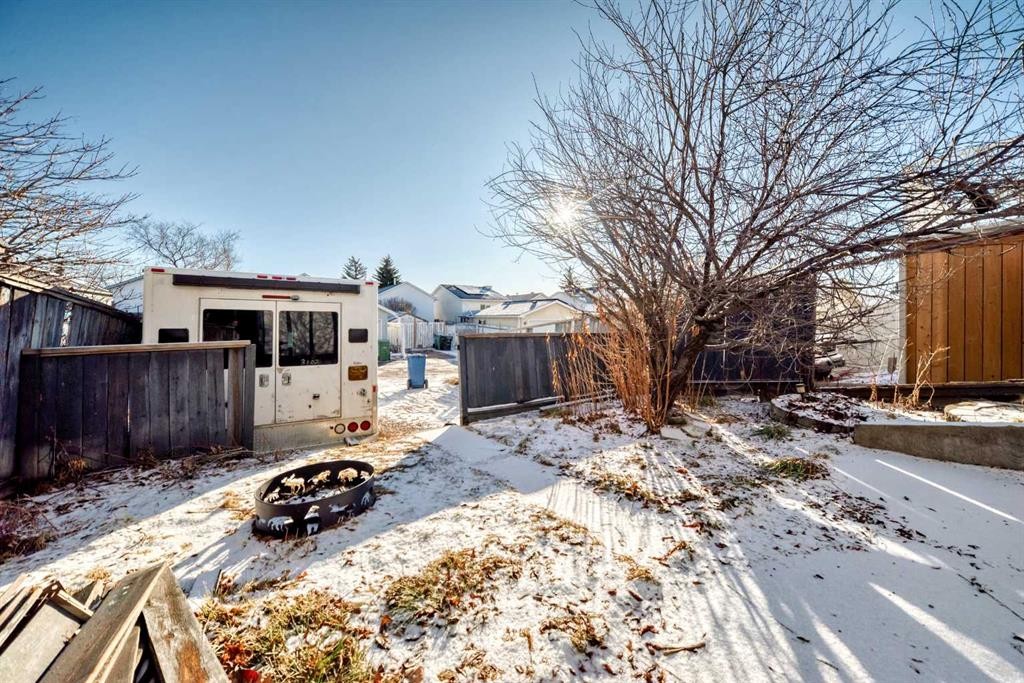 142 Hunterhorn Drive Ne, Calgary, AB