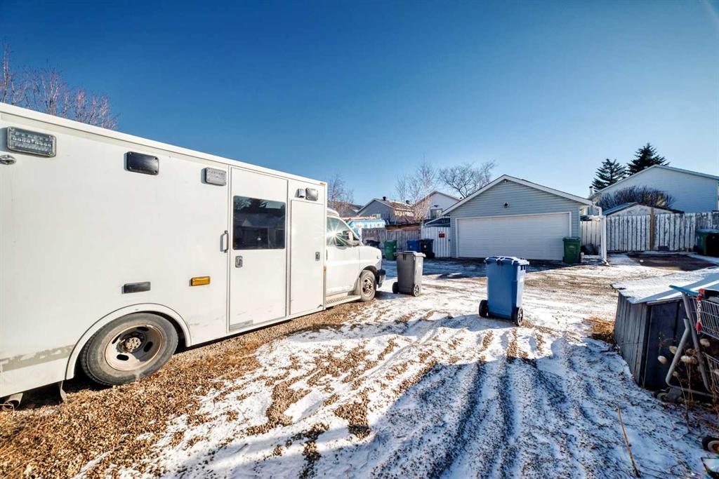 142 Hunterhorn Drive Ne, Calgary, AB