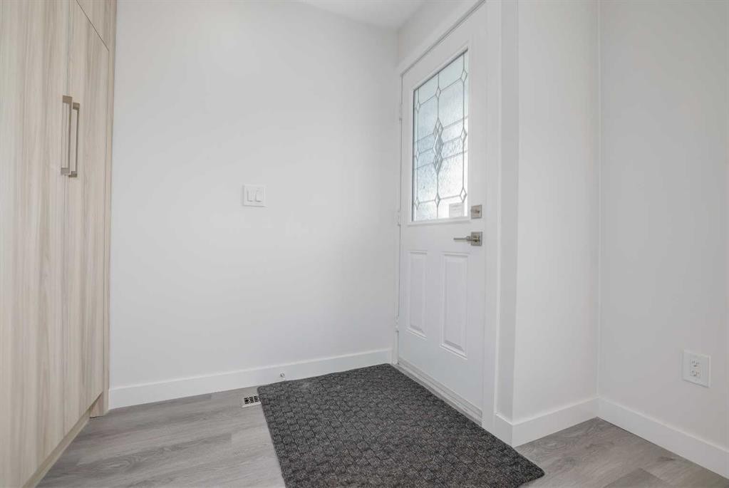 152 Falconridge Crescent Ne, Calgary, AB - Indoor Photo Showing Other Room