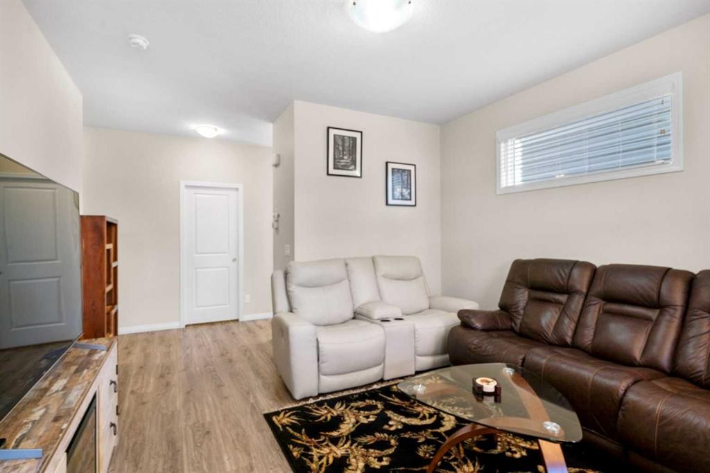 50 Legacy Glen Common Se, Calgary, AB - Indoor