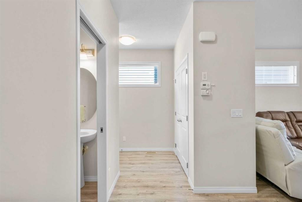 50 Legacy Glen Common Se, Calgary, AB - Indoor