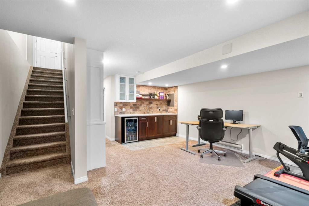 50 Legacy Glen Common Se, Calgary, AB - Indoor