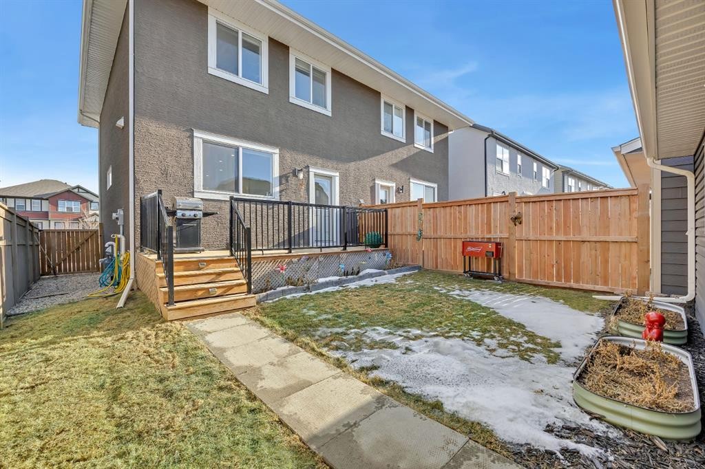 954 Mahogany Boulevard Se, Calgary, AB - Outdoor With Exterior