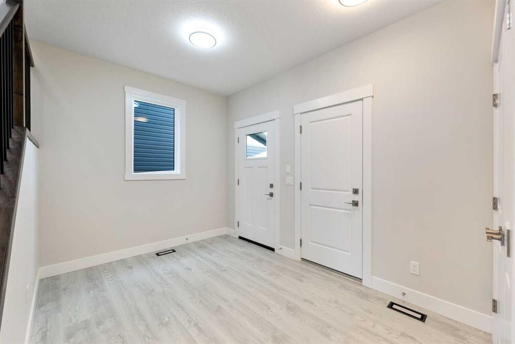 542 Ranch Green, Strathmore, AB - Indoor Photo Showing Other Room