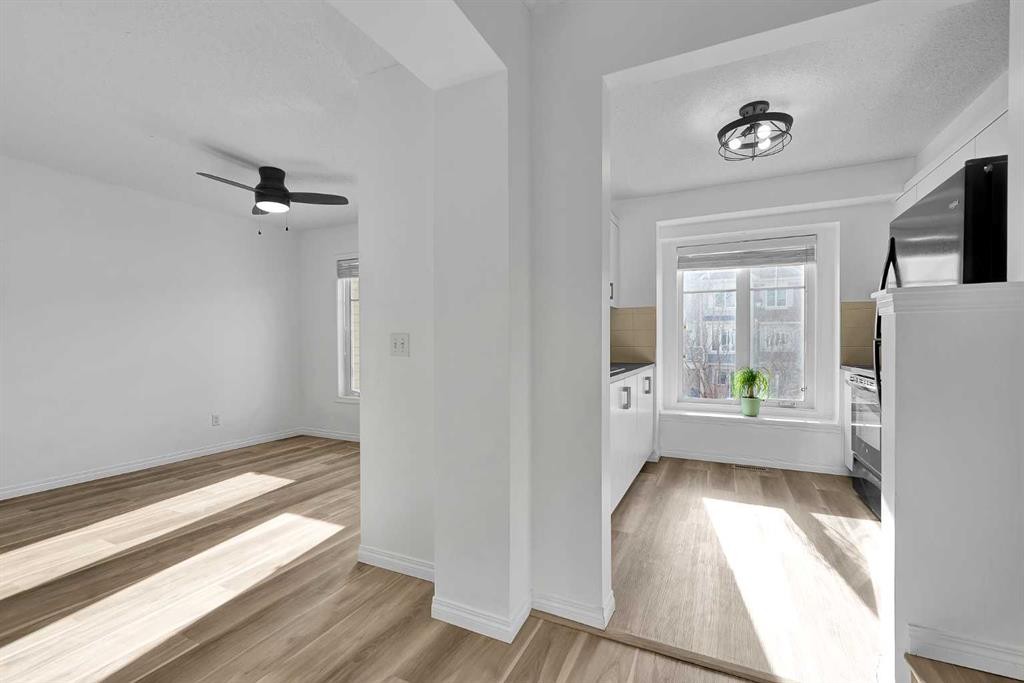 169 Windstone Park Sw, Airdrie, AB - Indoor Photo Showing Other Room