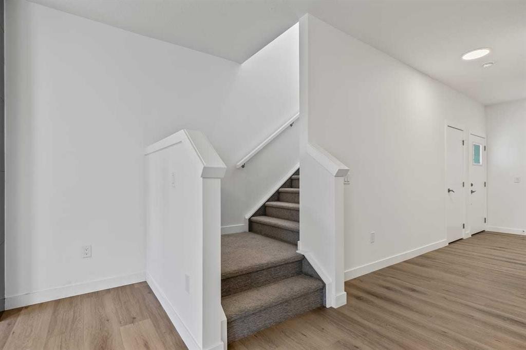 90 Heritage Circle, Cochrane, AB - Indoor Photo Showing Other Room