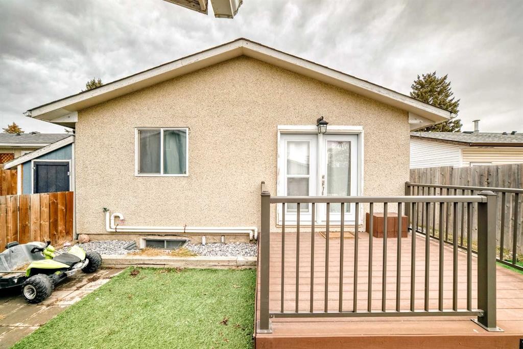 707 Malvern Drive Ne, Calgary, AB - Outdoor With Deck Patio Veranda With Exterior