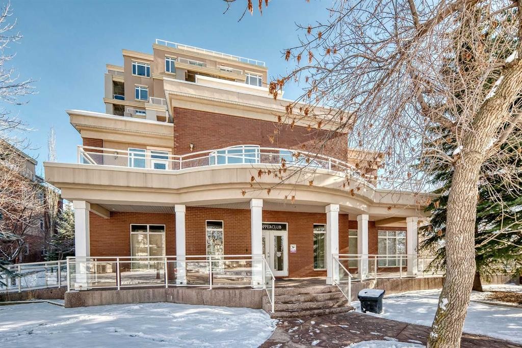 3217-24 Hemlock Crescent Sw, Calgary, AB - Outdoor With Deck Patio Veranda