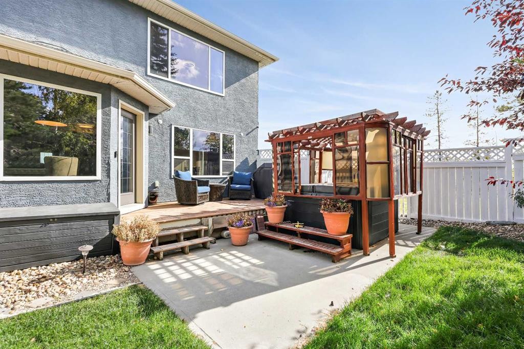 5619 Coach Hill Road Sw, Calgary, AB - Outdoor With Deck Patio Veranda