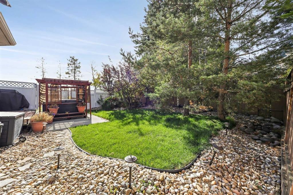 5619 Coach Hill Road Sw, Calgary, AB - Outdoor