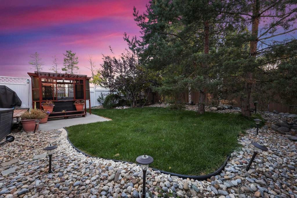 5619 Coach Hill Road Sw, Calgary, AB - Outdoor