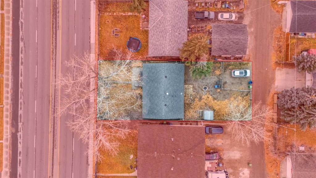 1527 52 Street Se, Calgary, AB - Photo Showing Bathroom