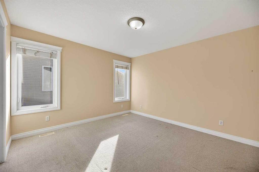 31 Valarosa Drive, Didsbury, AB - Indoor Photo Showing Other Room